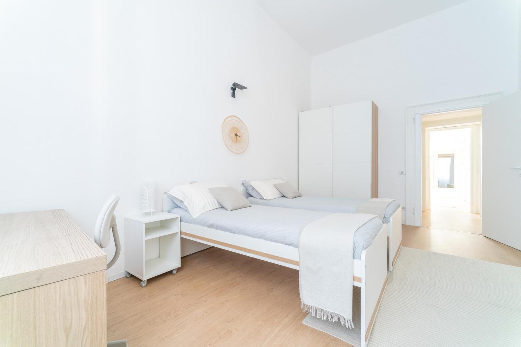 Grand Central 1845 - 2 Bedrooms Design Flat Бергамо Экстерьер фото